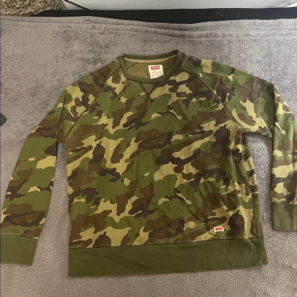 Levi's Green and Brown Camouflage Crewneck